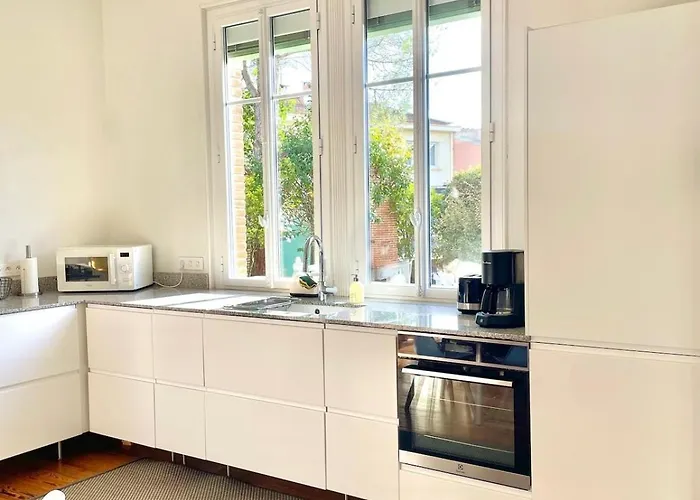 Maison De Maitre Et Son Parc