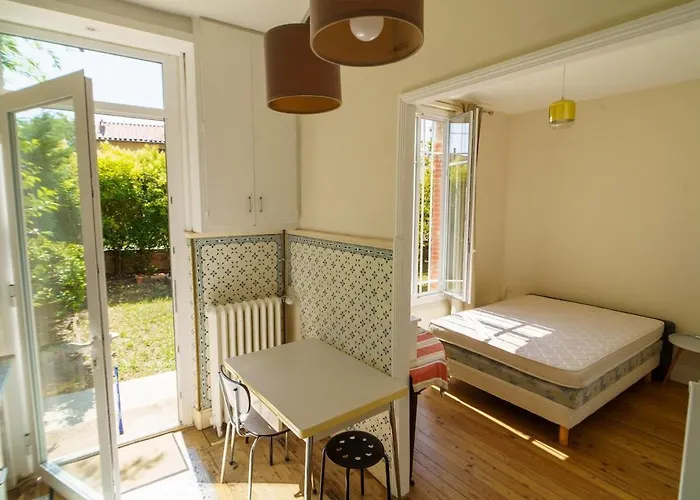 Maison De Maitre Et Son Parc